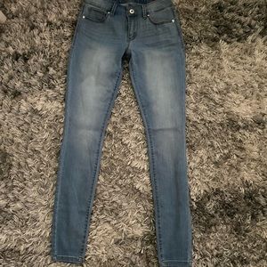 Guess medium rise skinny jeans